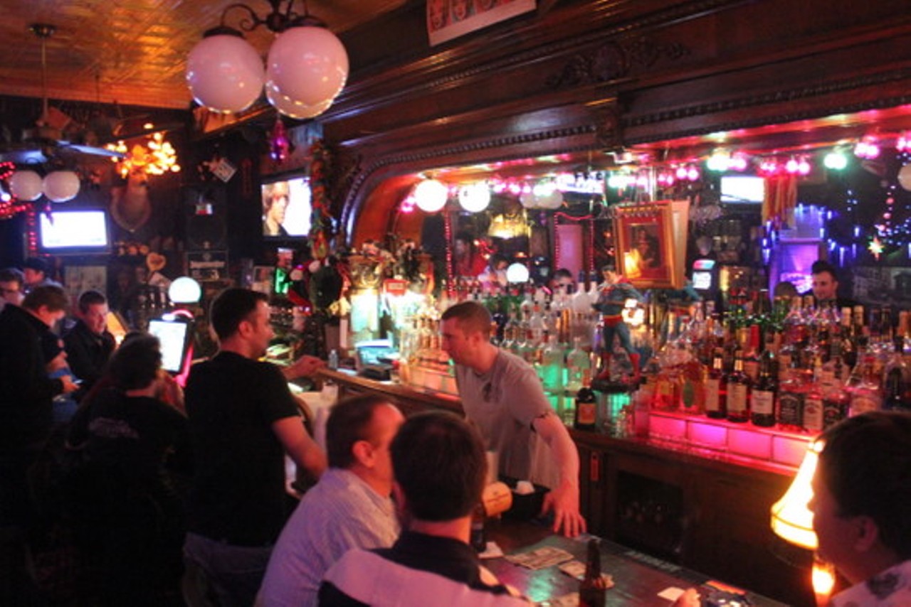 Bastille Bar | St. Louis - Soulard | Bar Food, Bars and Clubs, Gay Bars and Clubs | Restaurants