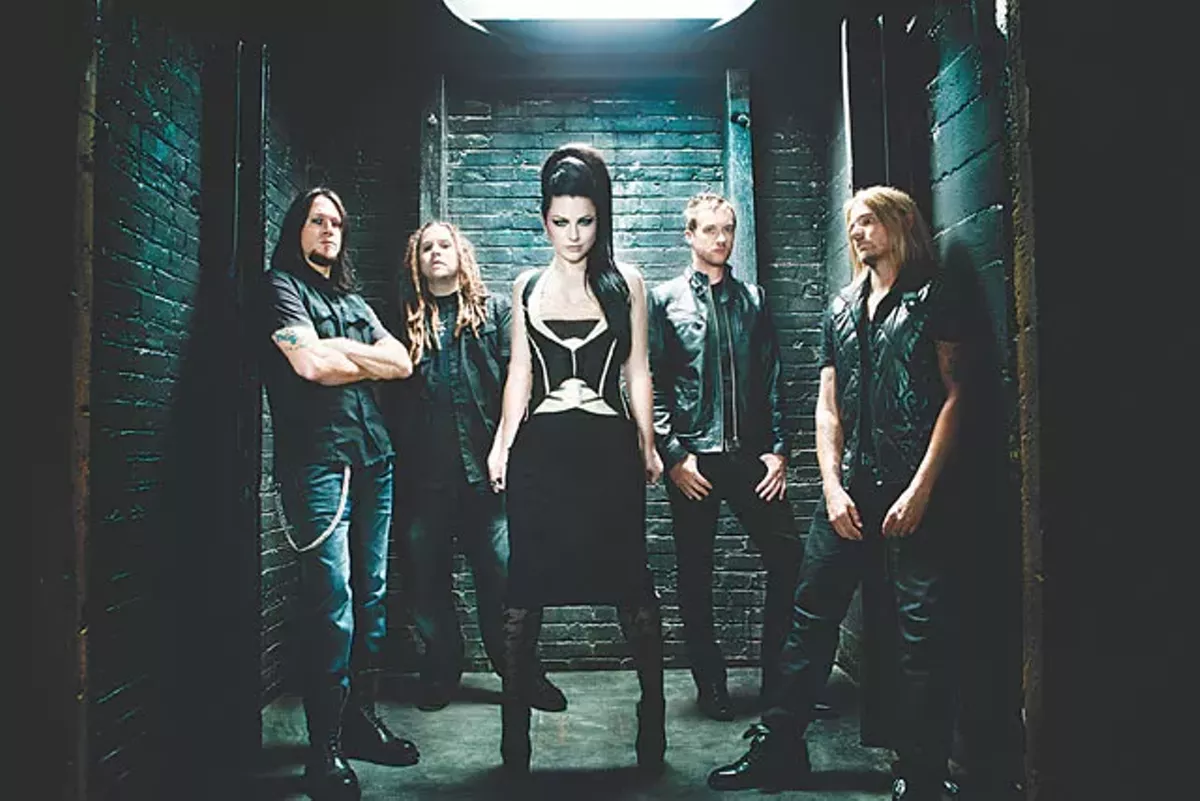 Evanescence comes back strong while keeping Jesus (mostly) out of it