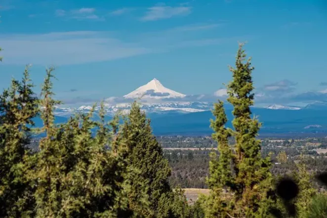 Neighborhoods: The Allure of Awbrey Butte (2)