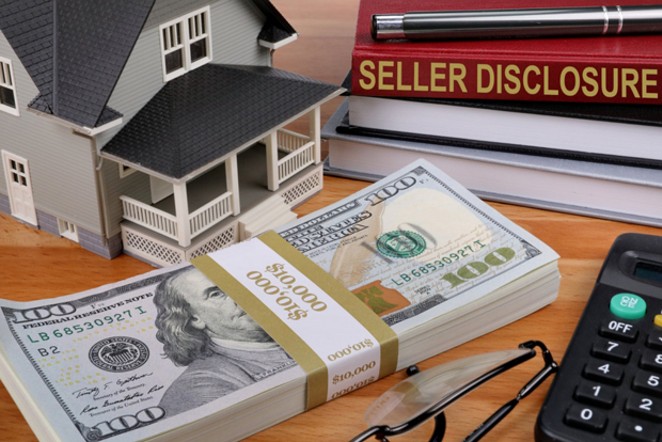 SELLER DISCLOSURE BY NICK YOUNGSON CC BY-SA 3.0 PIX4FREE