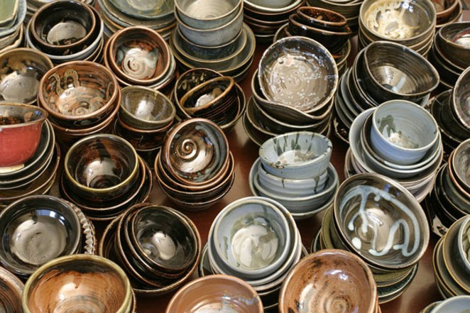 HELP FILL THESE EMPTY BOWLS FOR A GOOD CAUSE