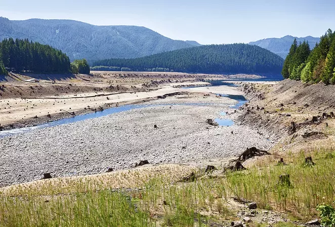 Detroit Lake, Ore. during a low-water year. - CANSTOCKPHOTO.COM