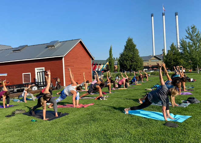 free_spirit_outdoor_yoga_at_the_old_mill_-_2.png