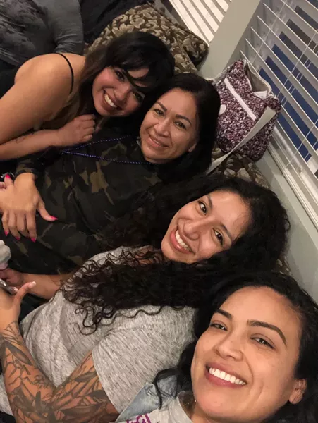 Ada Smith and her three daughters. - MICHELLE MORA