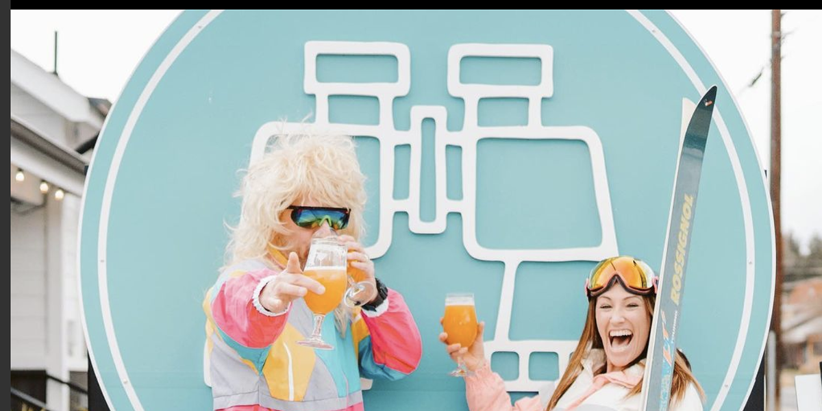 '90s Themed Après Party - Vimarsana News