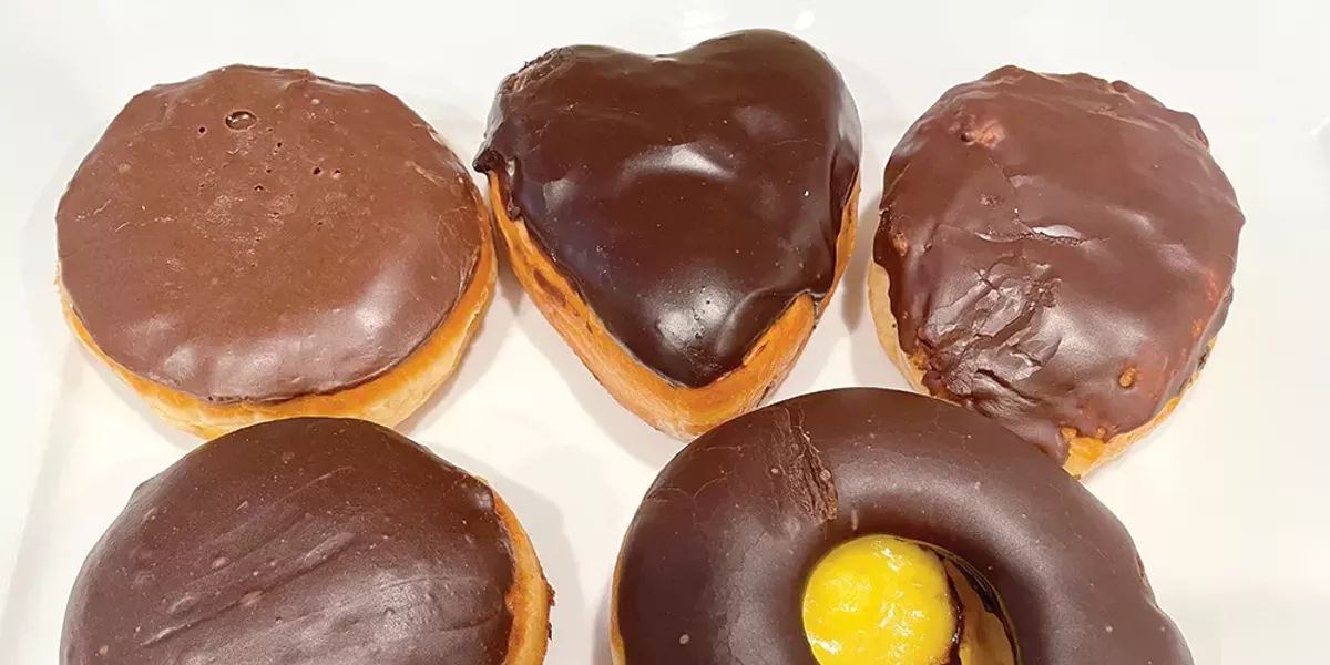 Bend's Best Boston Cream Doughnuts - Vimarsana News