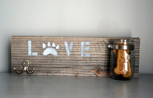 Reclaimed Wood Pet Sign