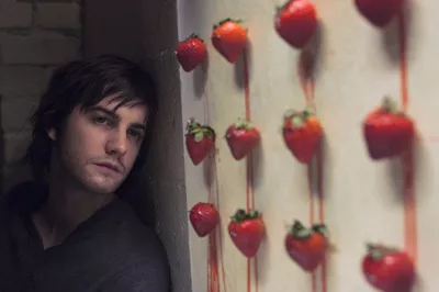 ACROSS THE UNIVERSE: Jim Sturgess - ABBOT GENSER / SONY PICTURES