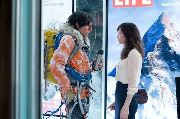 Ben Stiller and Kristen Wiig in The Secret Life of Walter Mitty (Photo: Fox)