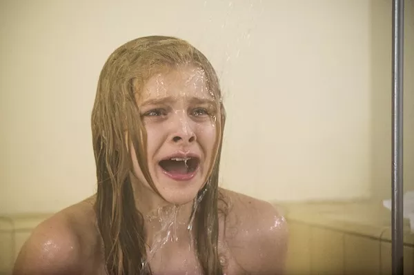 Chloë Grace Moretz in Carrie (Photo: Michael Gibson / Sony)