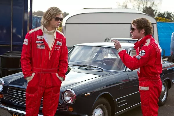 Chris Hemsworth and Daniel Br&uuml;hl in Rush (Photo: Universal)