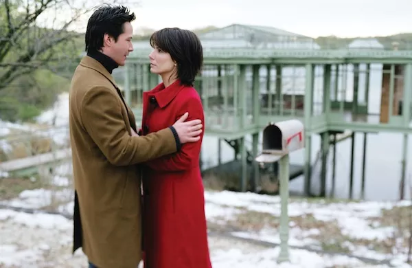 Keanu Reeves and Sandra Bullock in The Lake House (Photo: Warner Bros.)