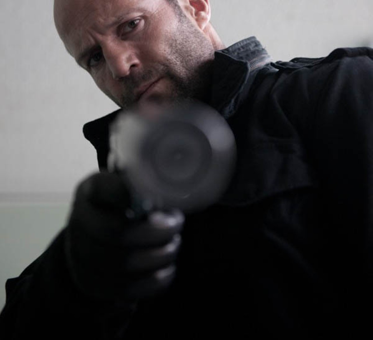 Стэтхэм туапсе. Джейсон Стэтхэм профессионал. Профессионал (элита киллеров) (2011). Джейсон Стэтхэм киллер. Killer Elite 2011 Jason Statham.