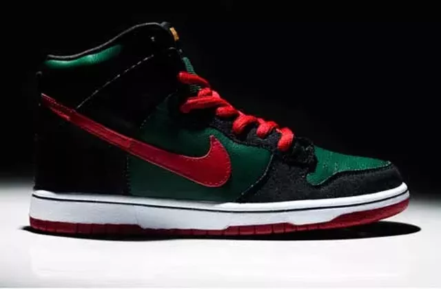 nike sb gucci