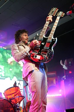 JEFF HAHNE - ON FIRE: The Flaming Lips