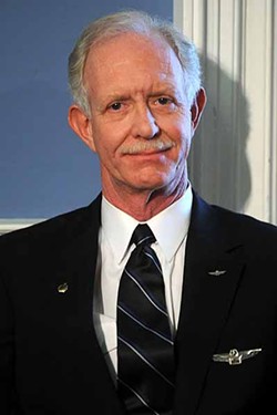 NEWSCOM - SO FLY: Lauded pilot Chesley B. Sullenberger