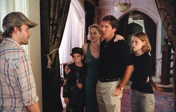 Stephen Dorff, Ryan Wilson, Sharon Stone, Dennis Quaid and &mdash; yes &mdash; Kristen Stewart in Cold Creek Manor (Photo: Disney)