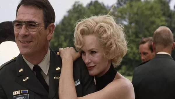 Tommy Lee Jones and Jessica Lange in Blue Sky (Photo: Olive Films)