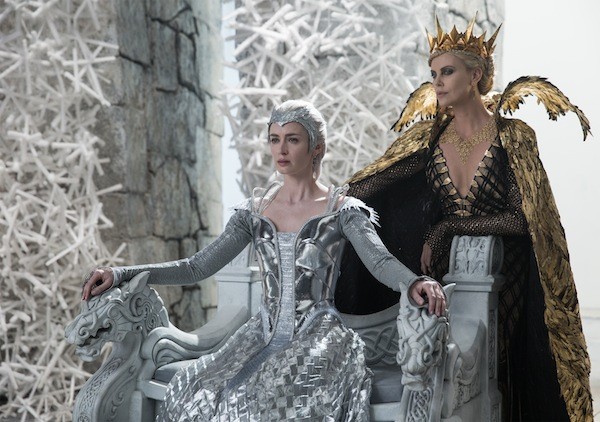 Emily Blunt and Charlize Theron in The Huntsman: Winter’s War. (Photo: Universal)