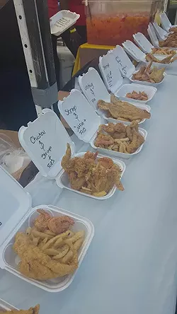 A line-up at L's Concession Stand.