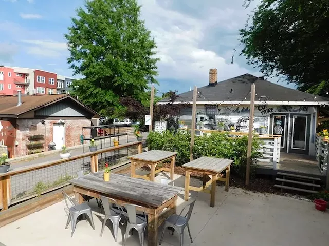 The back patio at NoDa Company Store. (All photos by Dana Vindigni)