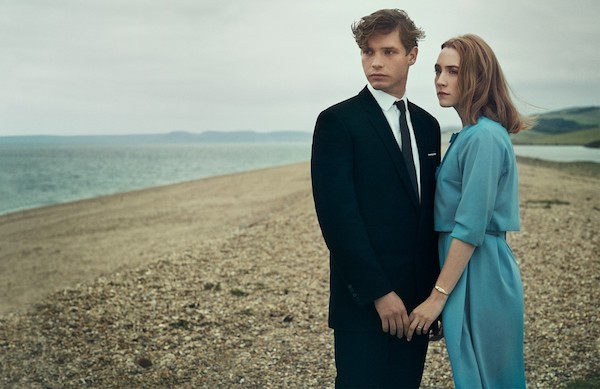 Billy Howle and Saoirse Ronan in On Chesil Beach (Photo: Universal & Bleecker Street)