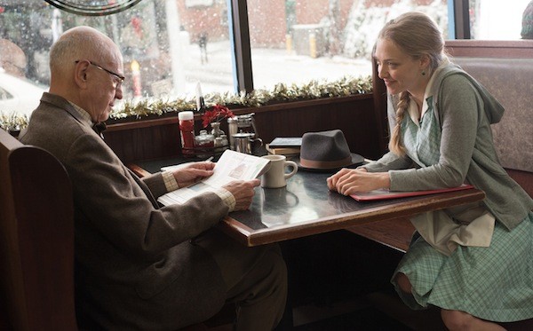 Alan Arkin and Amanda Seyfried in Love the Coopers (Photo: Lionsgate)