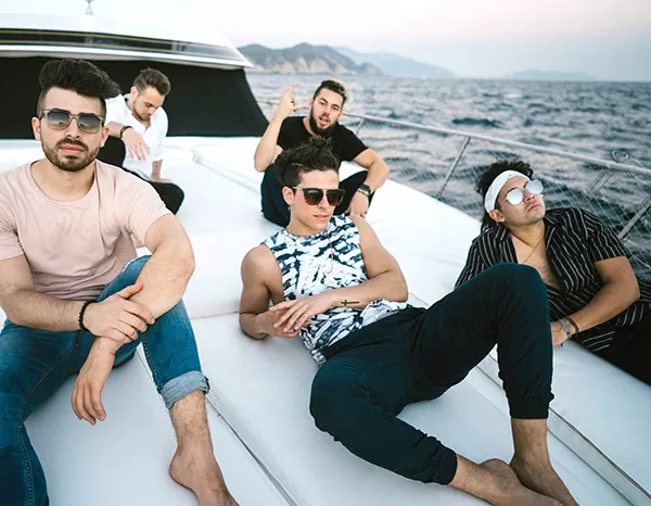 los-5-yacht-print.jpg