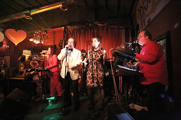 Hardcore Lounge plays last year’s Valentine’s Day party at Snug Harbor. [Left to right] Mary Massie, Wes Johnson, Marco Heeter, Jen Hatley and Chris Johnson. (photo by Kim Hutchinson)
