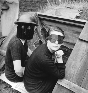 lucid_7---lm-women-with-firemasks.gif