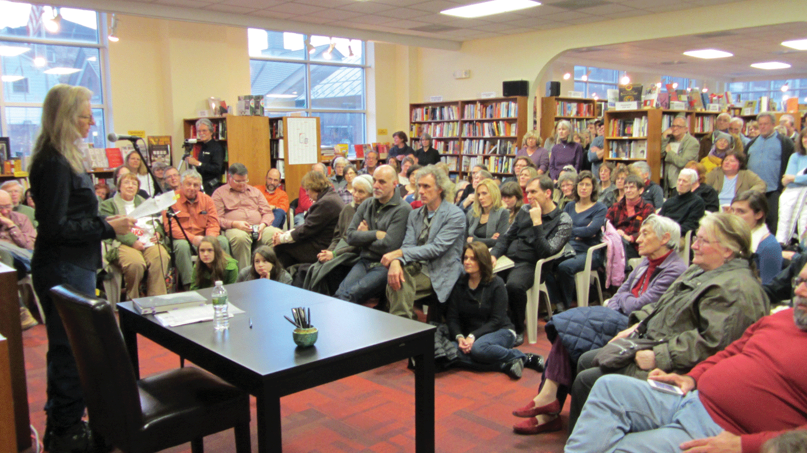 Annie Leibovitz reading her recent book Pilgrimage at Oblong Books and Music in Rhinebeck on January 7. - PRISCILLA HERDMAN
