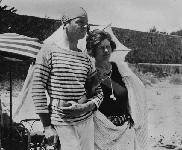 Gerald and Sara Murphy in Antibes, 1926.