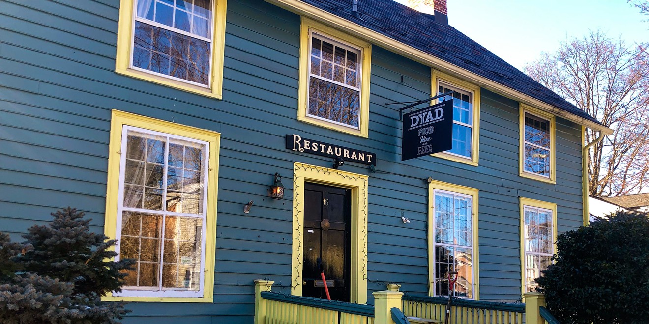 Dyad Wine Bar: A Perfect Marriage of Wine &amp; Food