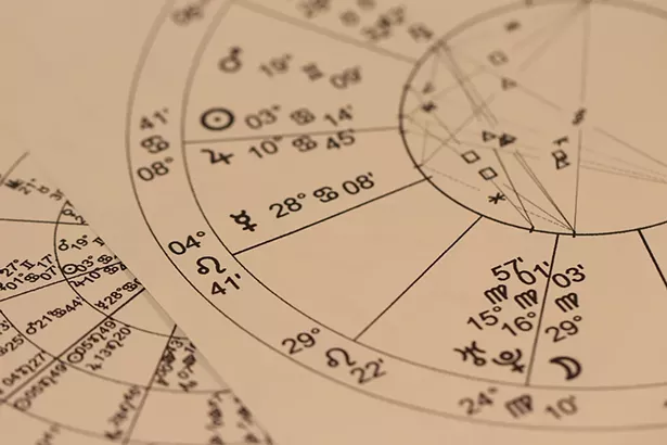 hand-sign-pattern-line-constellation-circle-682841-pxhere.com.jpg