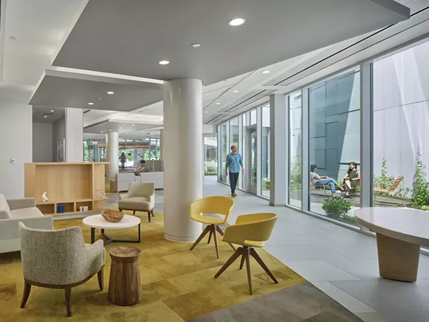 Indoor and outdoor spaces promote wellbeing at Memorial Sloan Kettering Monmouth Outpatient Center, also designed by Guenther. - PHOTO: HALKIN MASON PHOTOGRAPHY