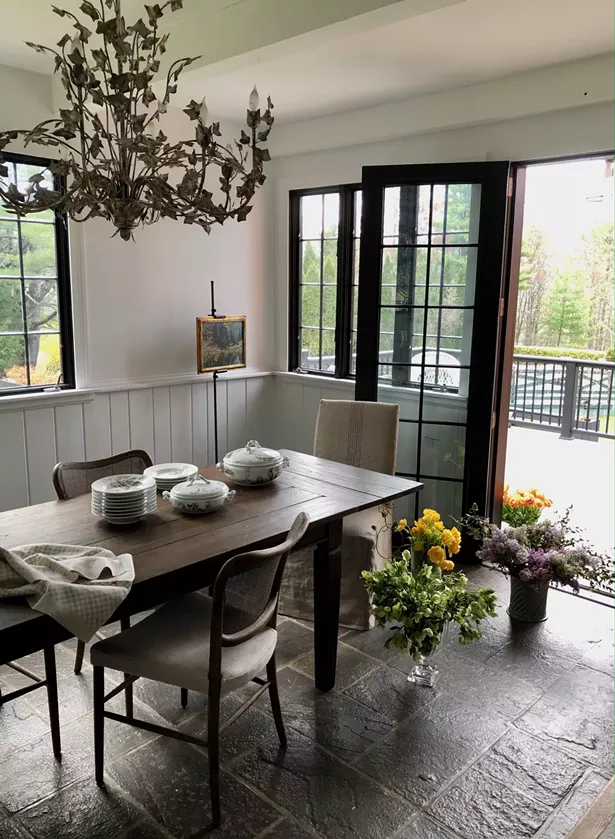 ALL IMAGES COURTESY OF ABH HOME DESIGN