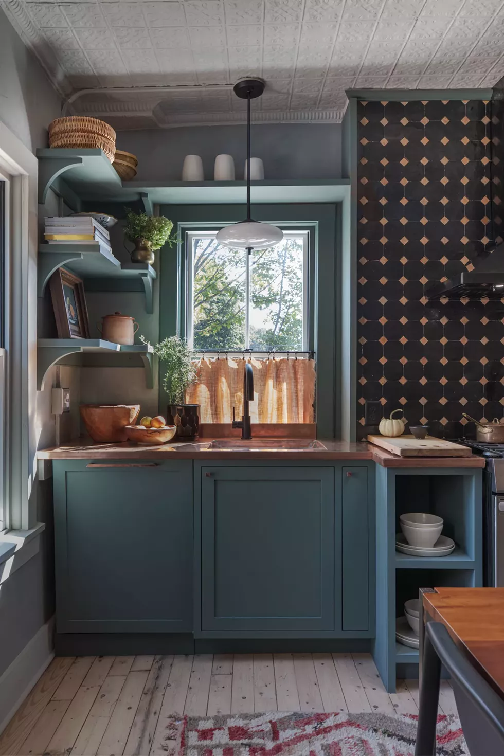 Jesika Farkas Designs - PHIL MANSFIELD