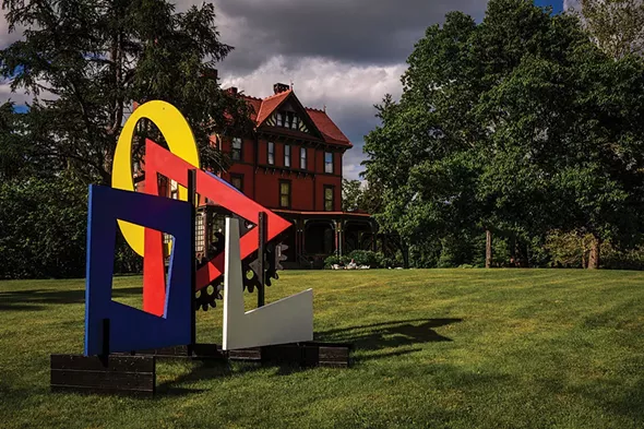 SCULPTURE BY PETER SCHLEMOWITZ