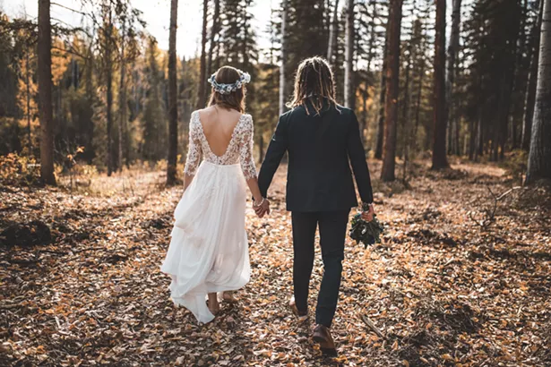 lumberyard_weddings_redd-angelo-605315-unsplash.jpg