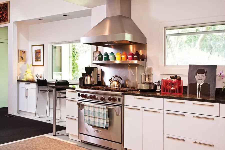 Aronson (who at one time would use her oven as shoe storage) has grown into an accomplished chef and regularly hosts dinner parties. "I love to cook and I love to entertain." - DEBORAH DEGRAFFENRIED