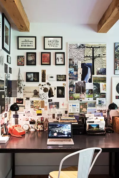 The “renovation station” at the entrance of their home. Cummings describes herself as “part sentimentalist, part archivist.” “I like to remember things and I collect paper ephemera—everything eventually ends up turning into collages on the walls.” - DEBORAH DEGRAFFENREID