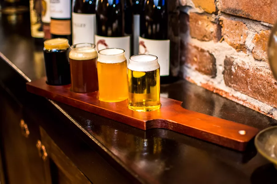 the_dutch_ale_house_beer_flight.jpg