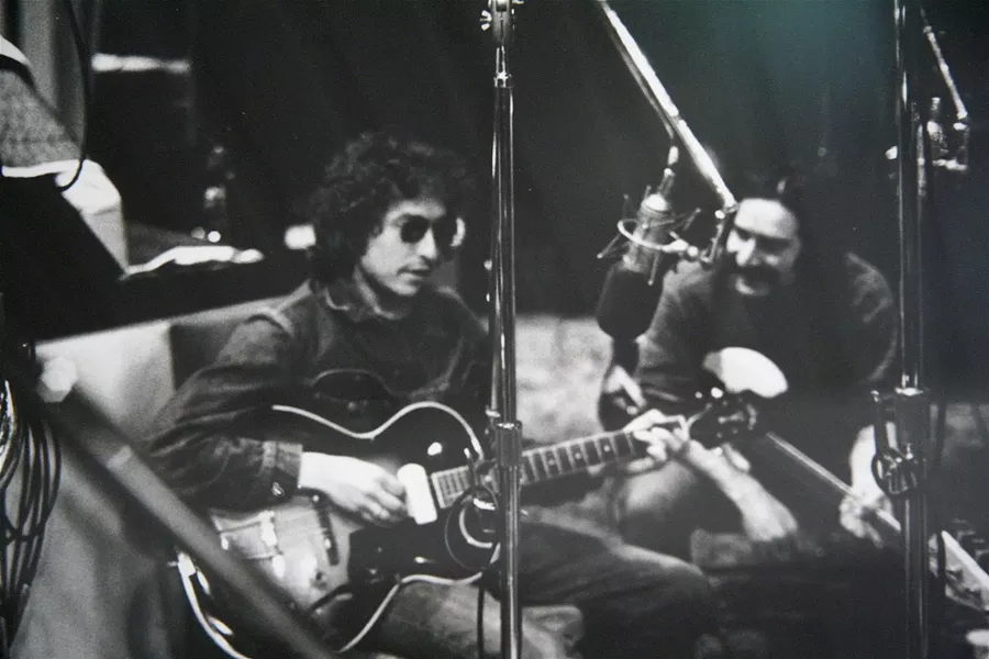 Bob Dylan and Happy Traum, circa 1971.