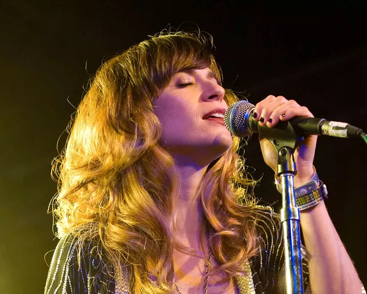 nicole_atkins_-_sxsw_-_austin_tx_-_2010.jpg