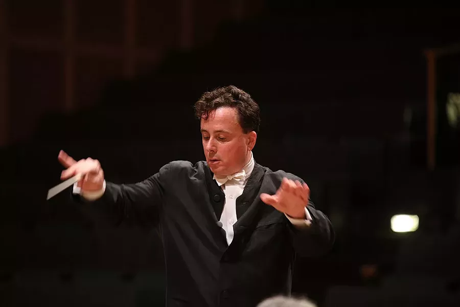 Maverick Concerts' Music Director Alexander Platt
