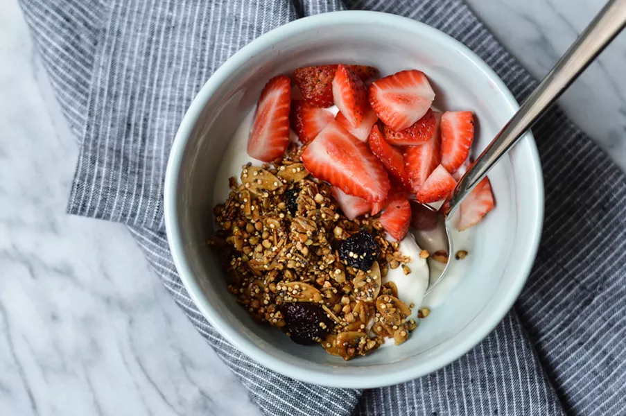 Vanilla-balsamic granola