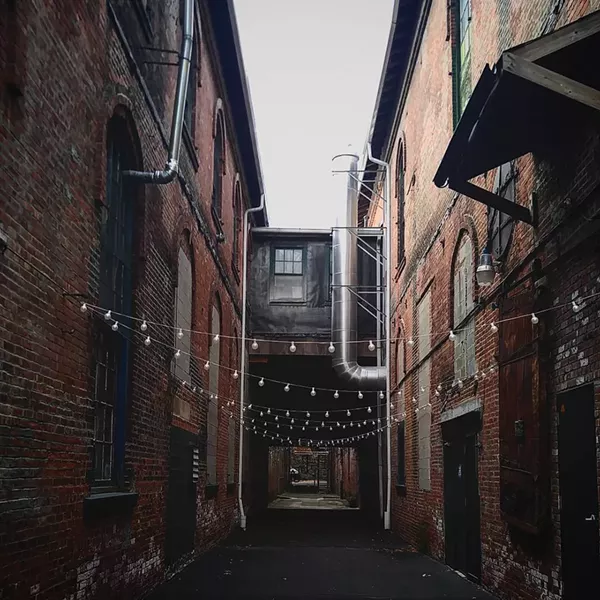 Vacant Lights - A PHOTO BY ANTONIO RUIZ