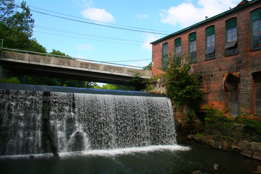Minisceongo Creek Waterfall