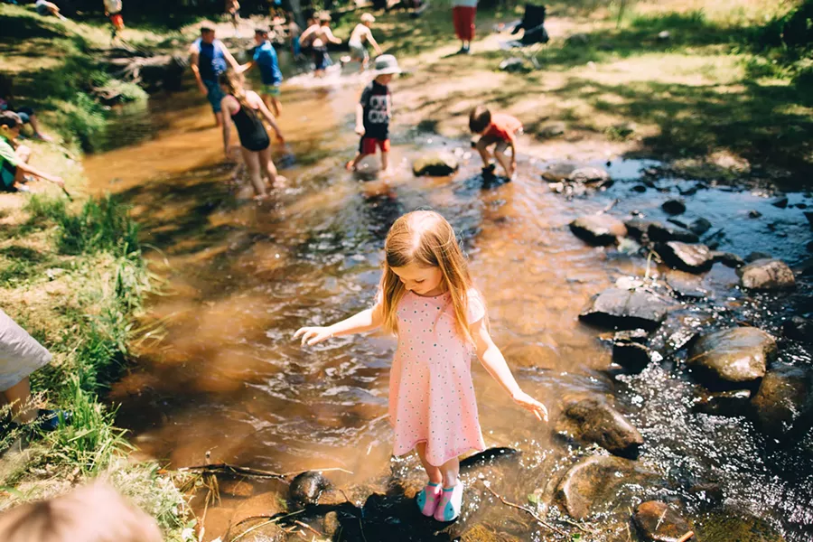 ERIN WITKOWSKI, PHOTOGRAPHER