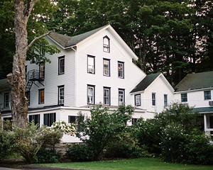 Glen Falls House: A Legendary Catskills Resorts Reimagined